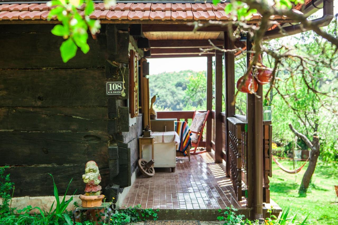 Na Okic - A Private Forest Oasis Sveti Martin pod Okicem Kültér fotó
